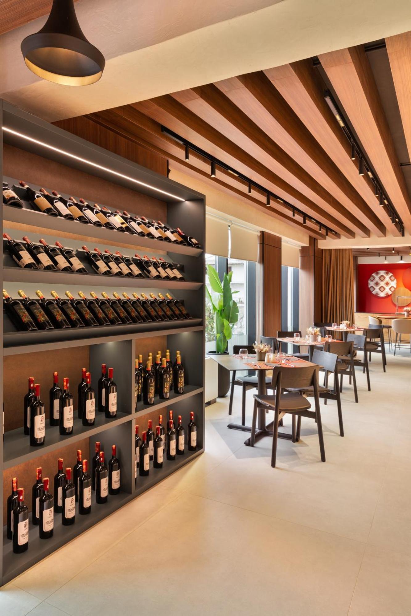 Mercure Tiranë Luaran gambar