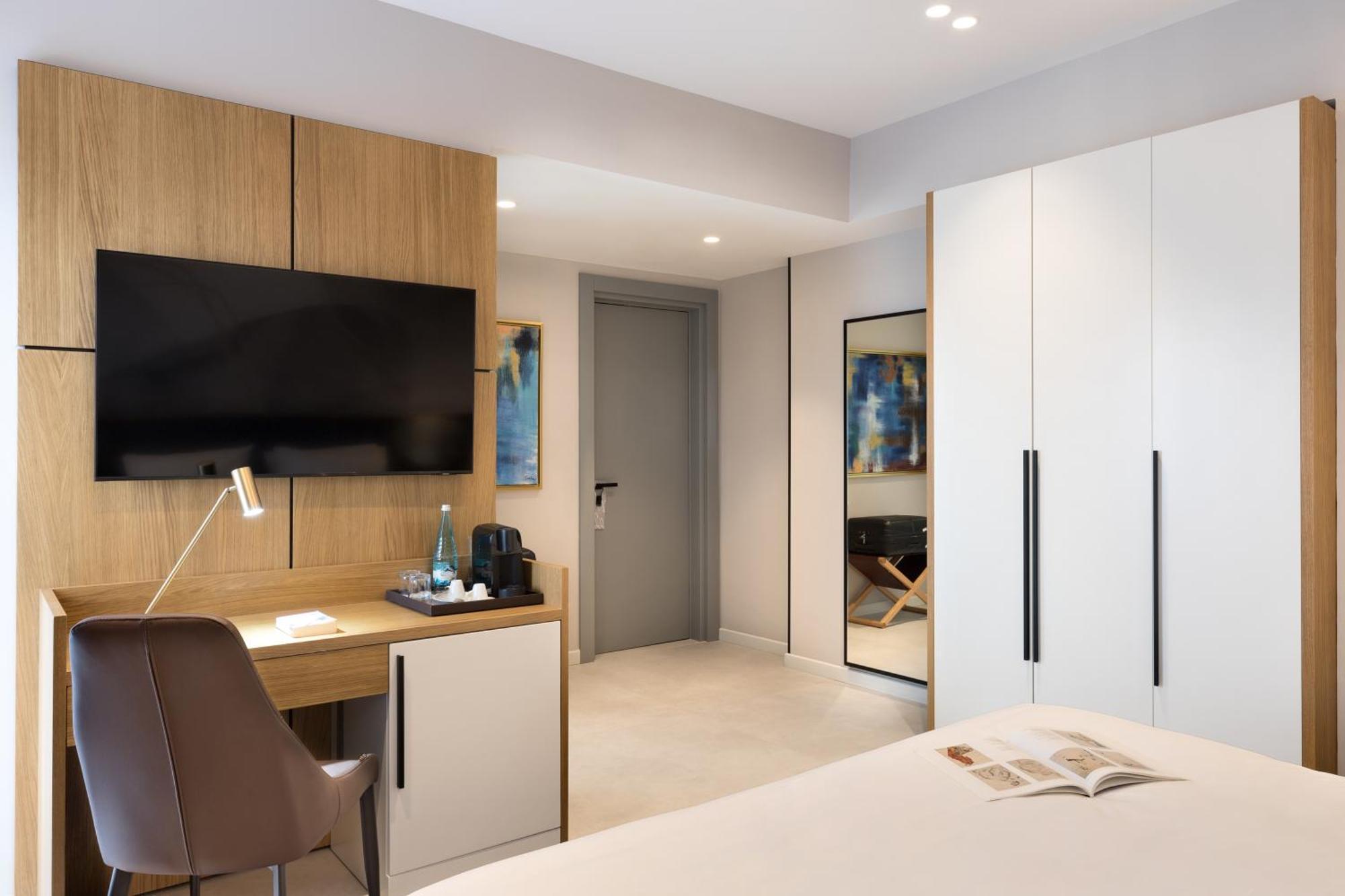 Mercure Tiranë Luaran gambar