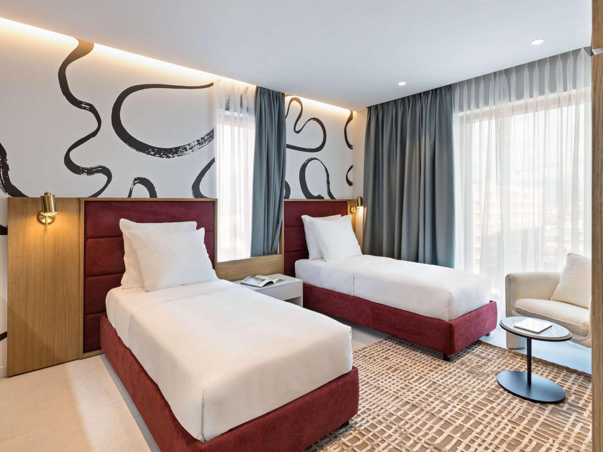 Mercure Tiranë Luaran gambar
