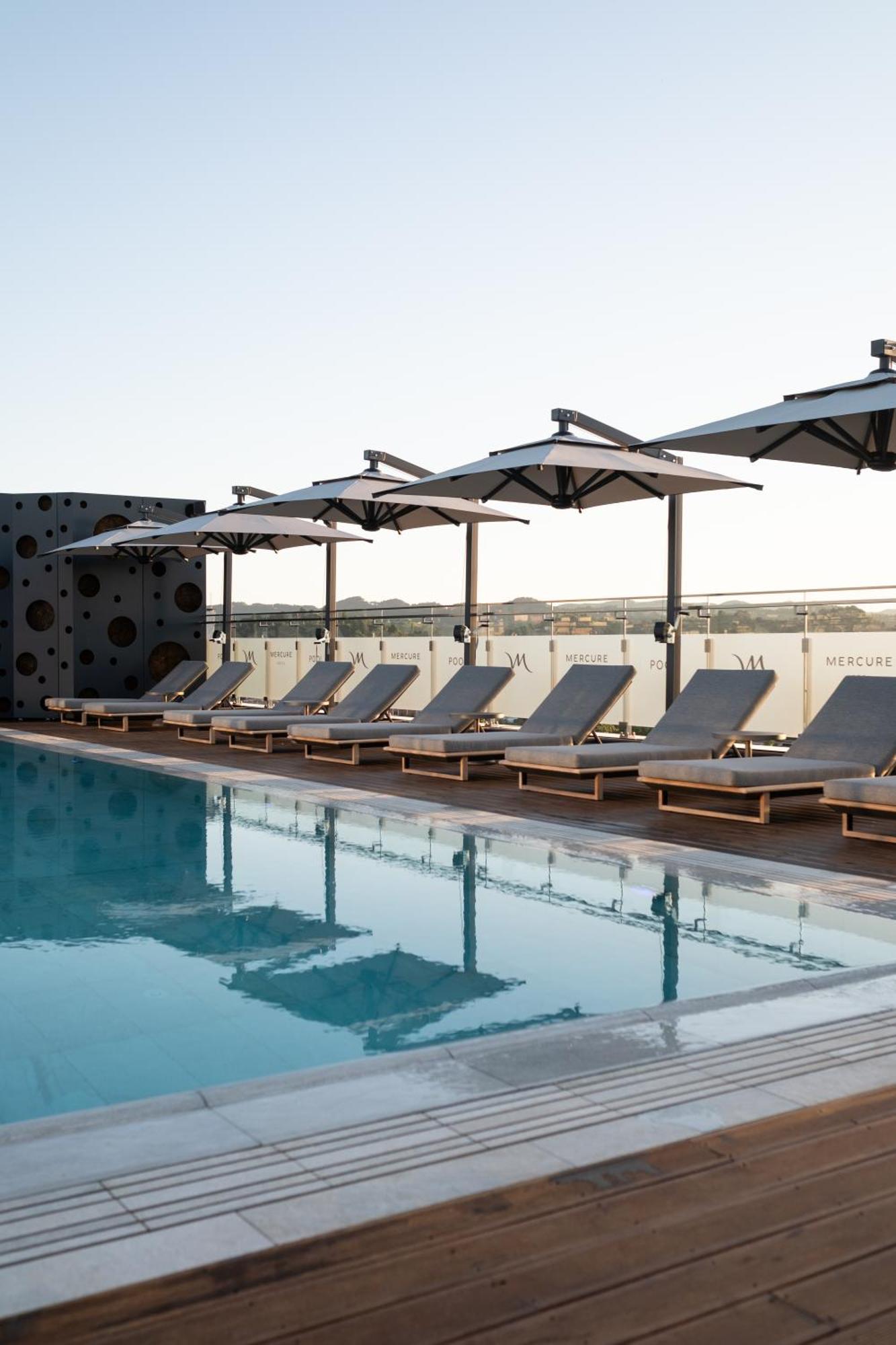 Mercure Tiranë Luaran gambar